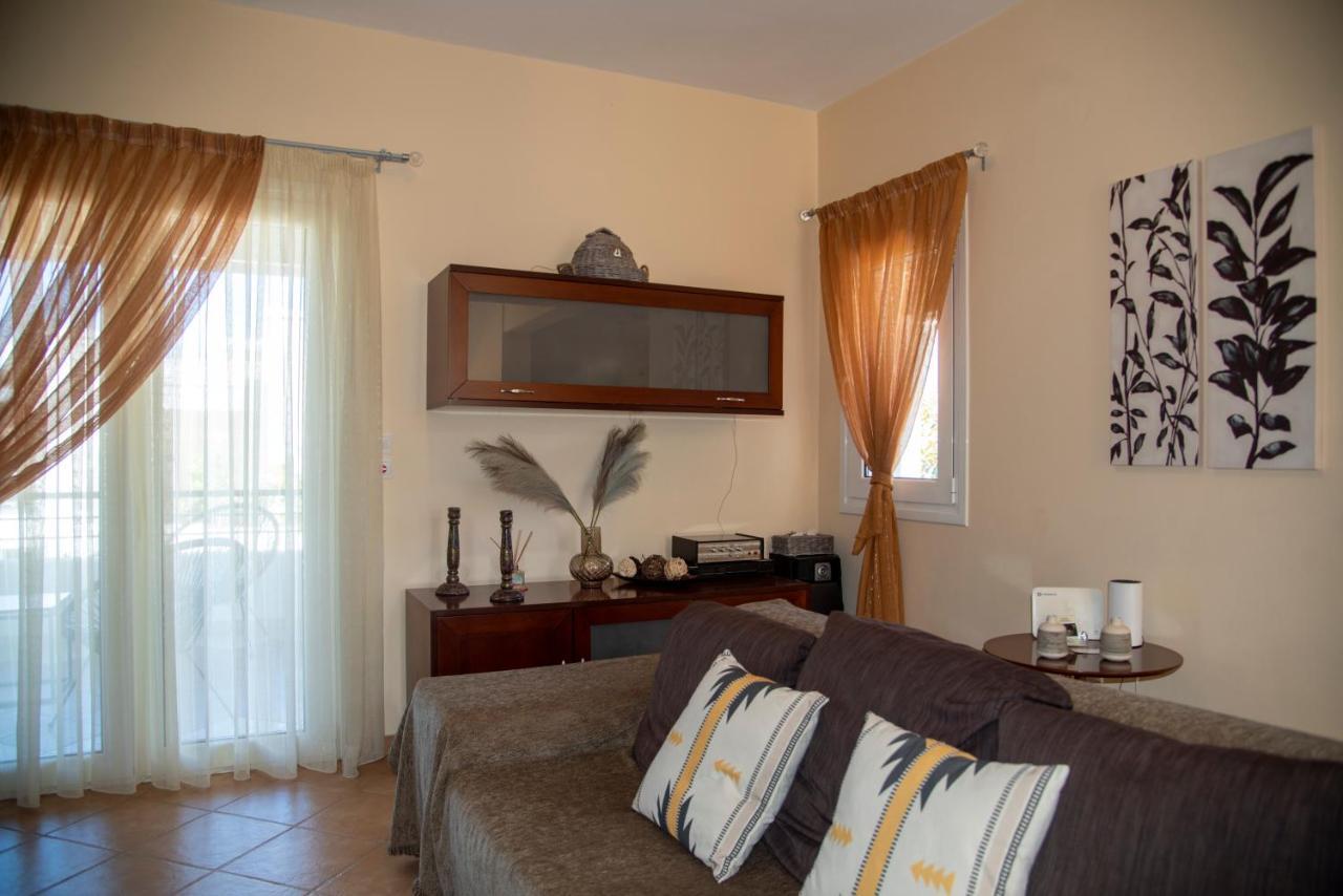 Corinthian Green Villa Βραχάτι Εξωτερικό φωτογραφία